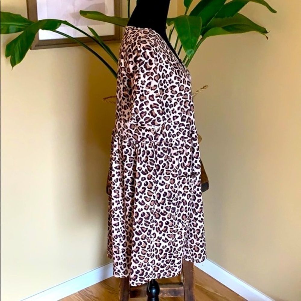 Leopard Short Sleeve Dress - Picture 4 of 8